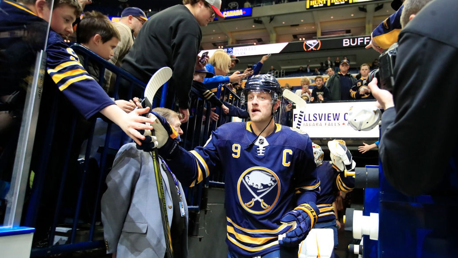 5 contenders left in Jack Eichel sweepstakes as we near trade!