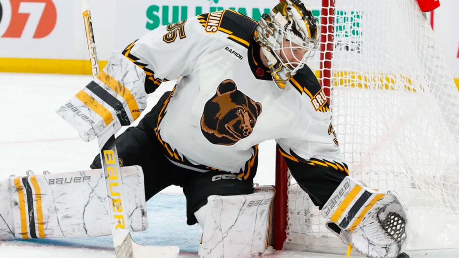 Report: Bruins turn down trade offer for goalie Linus Ullmark