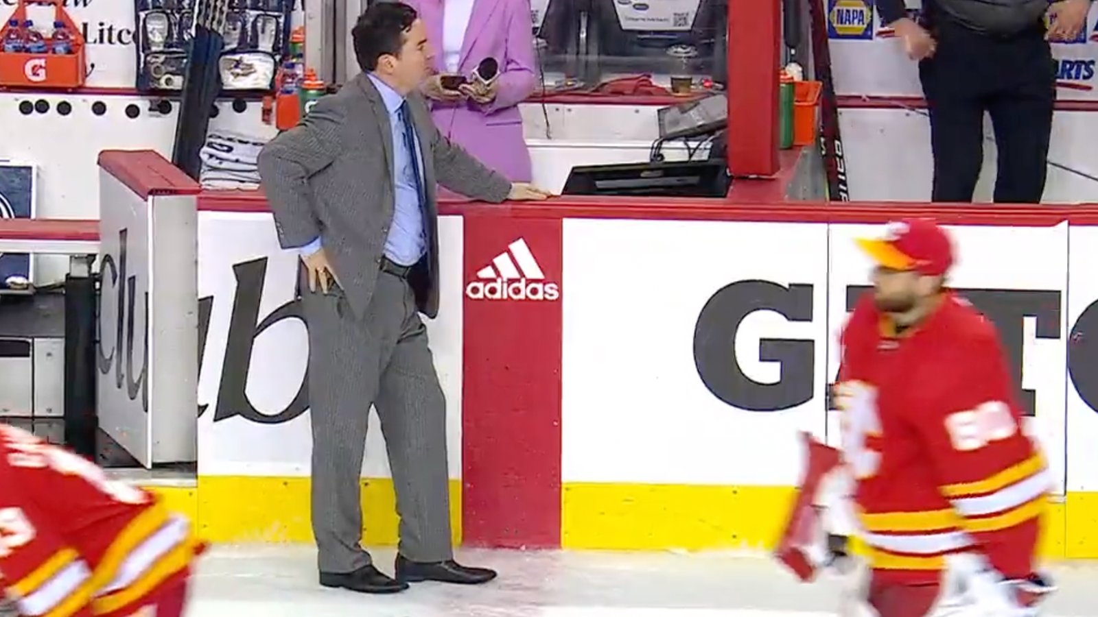 Class act move by Oilers’ coach Jay Woodcroft following Flames’ elimination