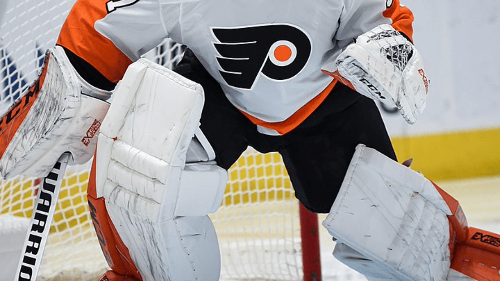 Flyers secure potential Carter Hart replacement 