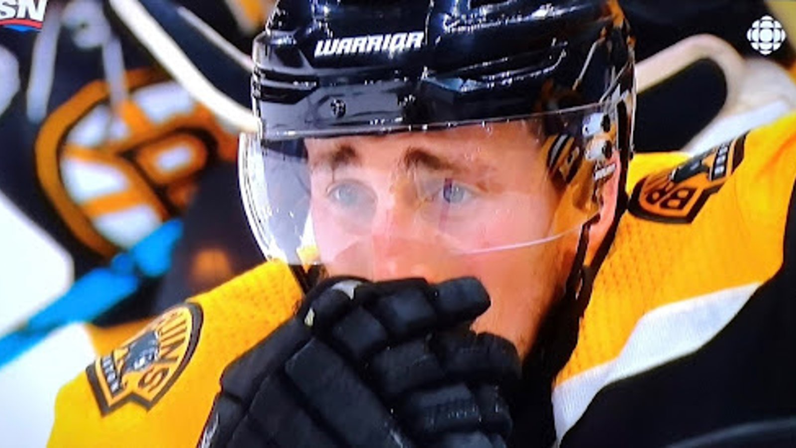 Class-act moment by Brad Marchand before game vs. Oilers