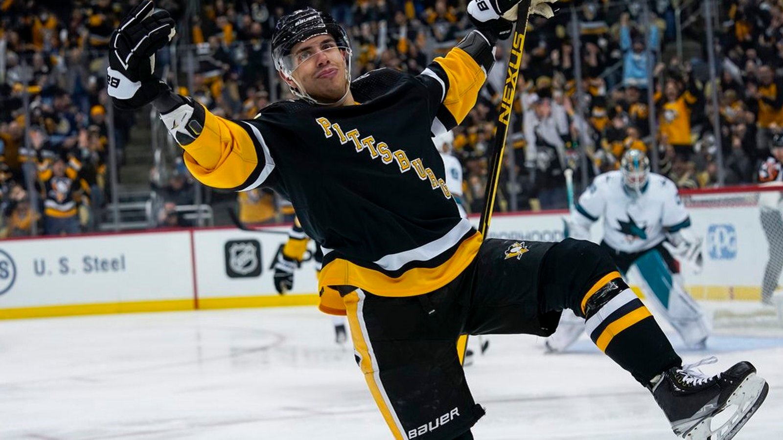 Evan Rodrigues signs a one year contract.