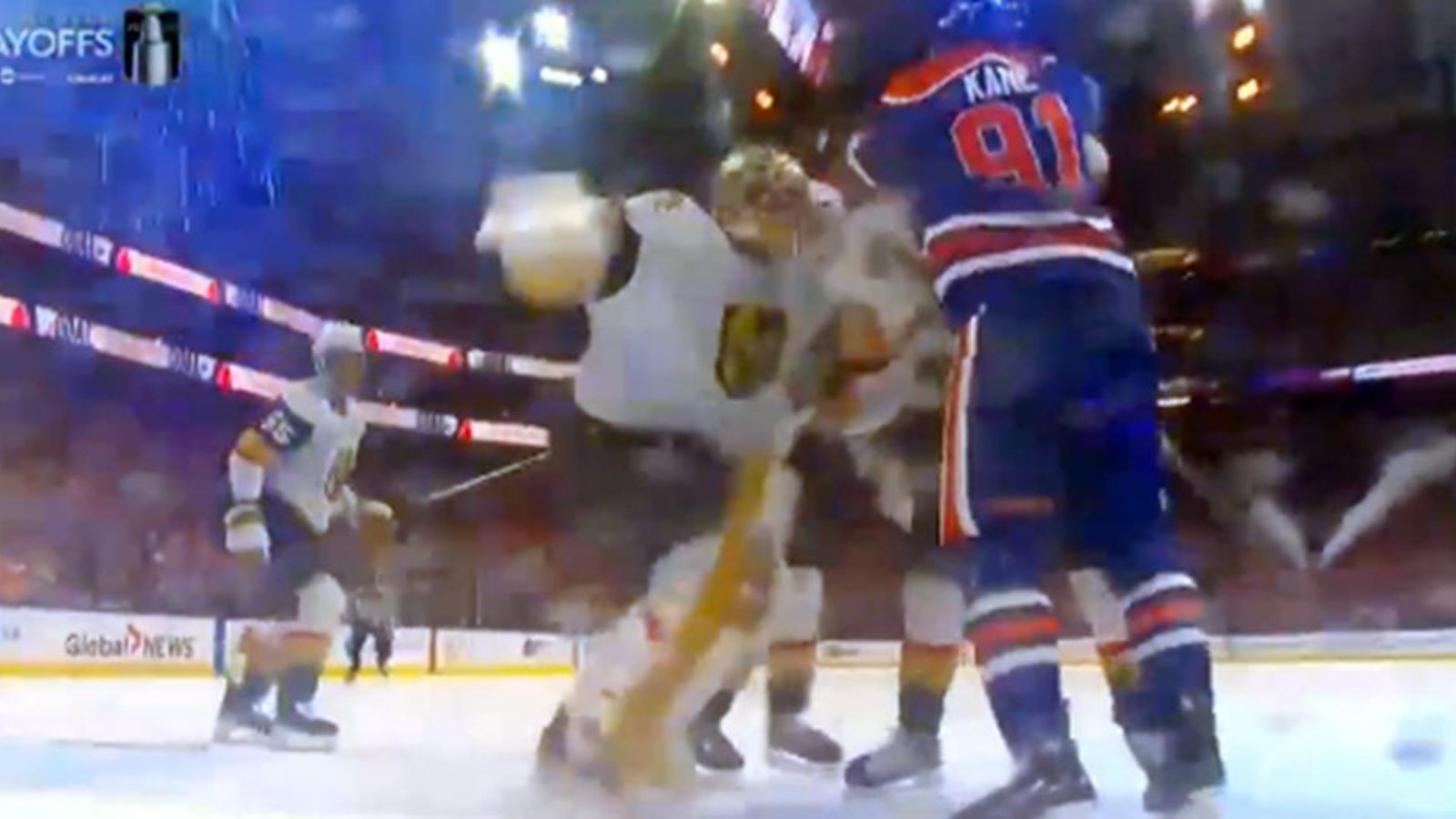 Adin Hill attacks Evander Kane after the Oilers score!