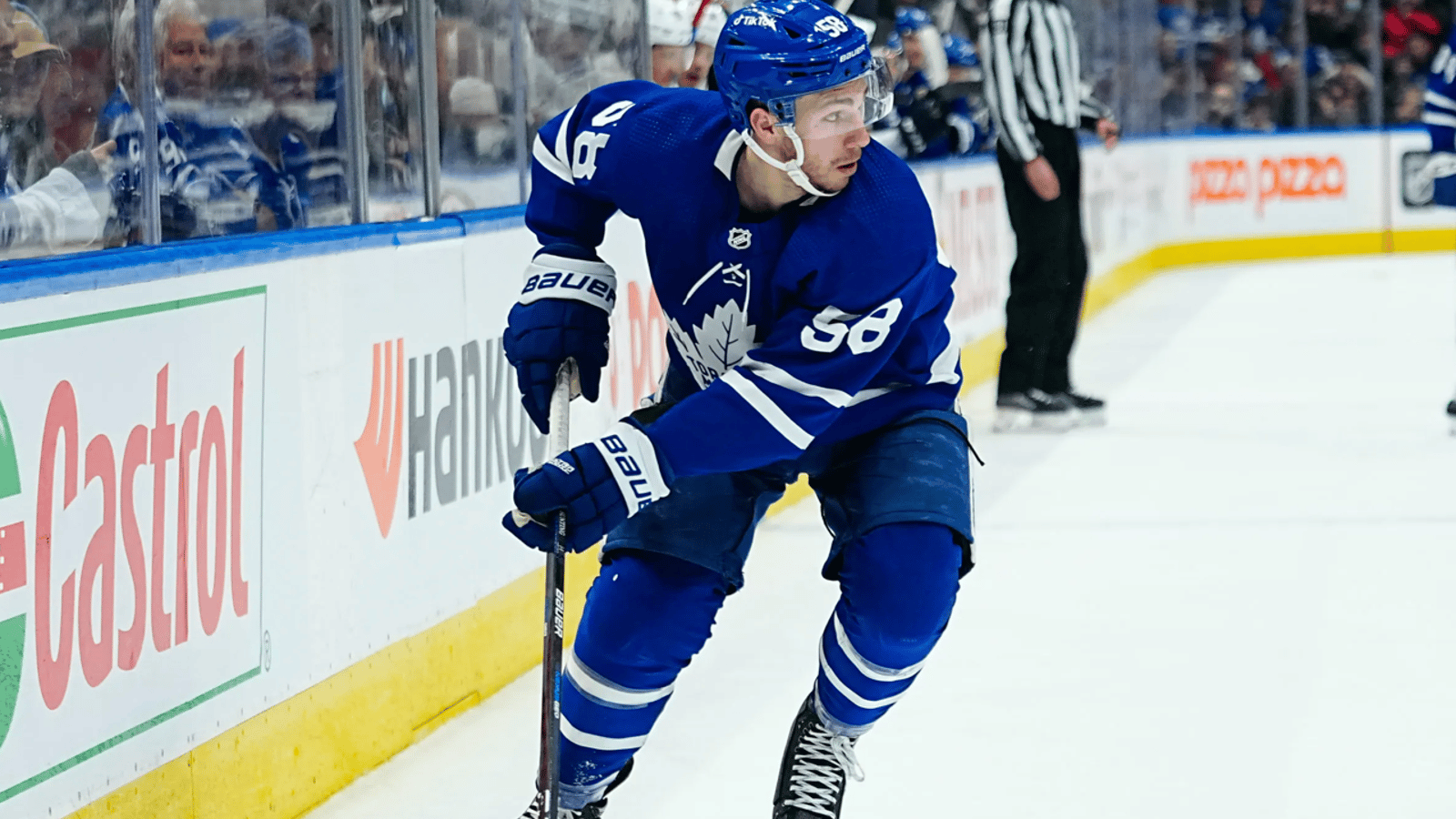 Report: Maple Leafs considering massive deal for Michael Bunting 