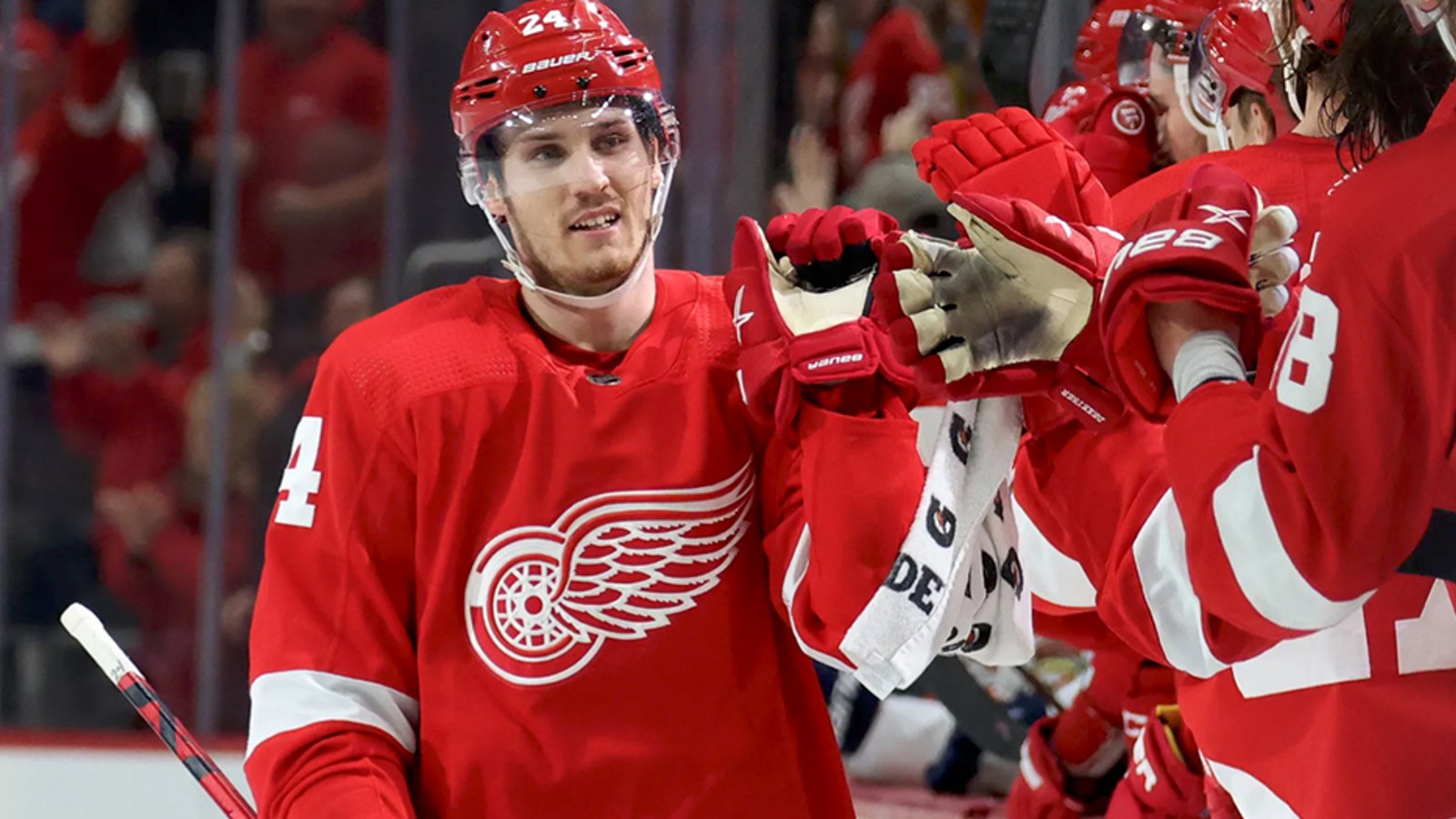 Red Wings reveal how they'll replace captain Dylan Larkin in the lineup 
