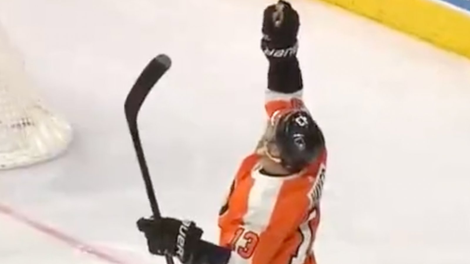 Kevin Hayes scores and points to the sky for brother Jimmy