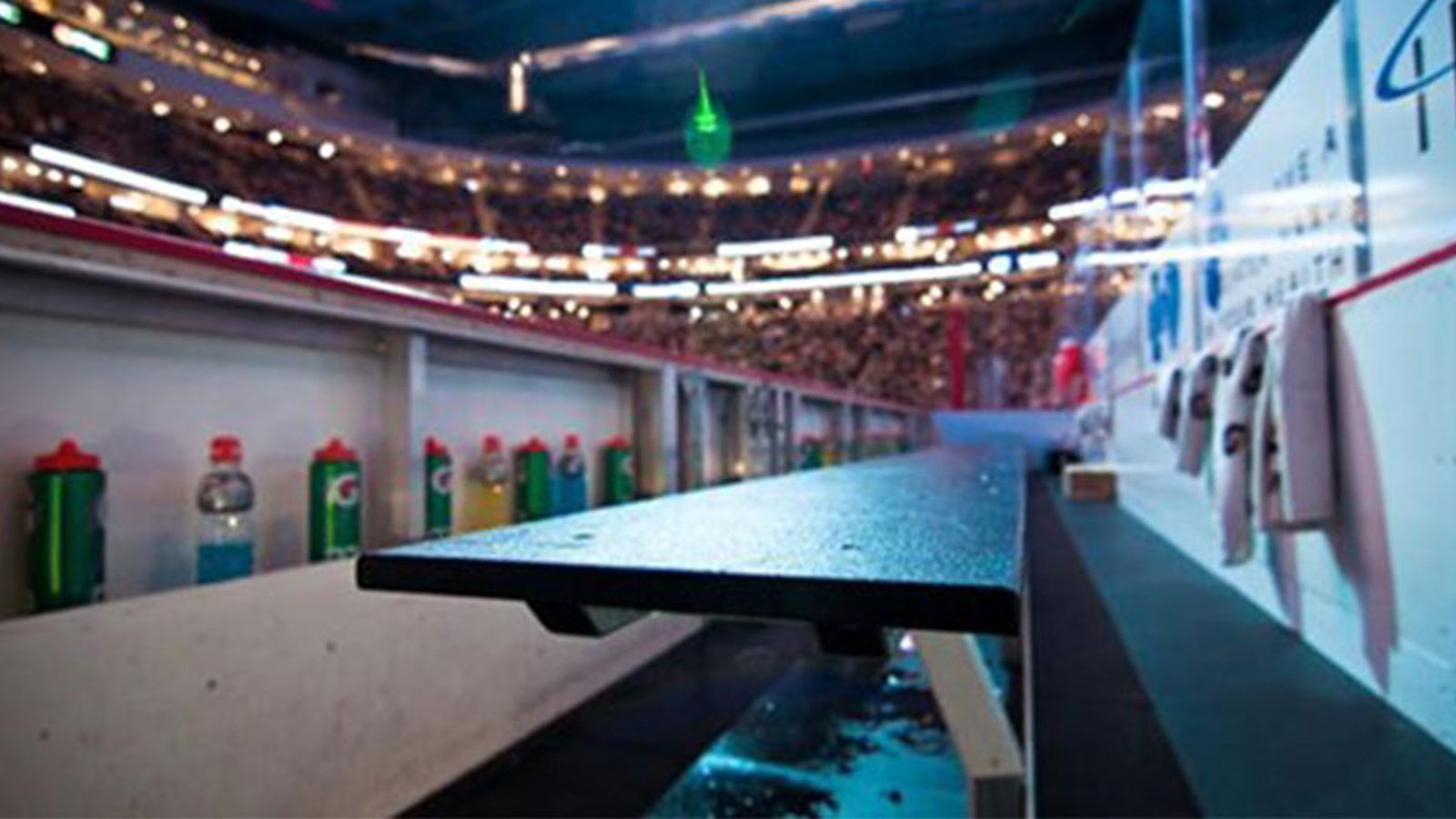 Ontario doctor who called for half capacity at Leafs games calls for full “pause” of NHL season