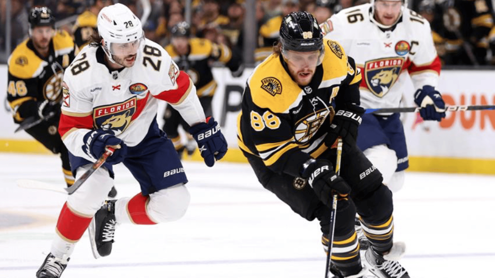 Вратари бостон бруинс. Форма бостон брюинз 2023. Три бостон. Широкий даллас ме. Три бостон.