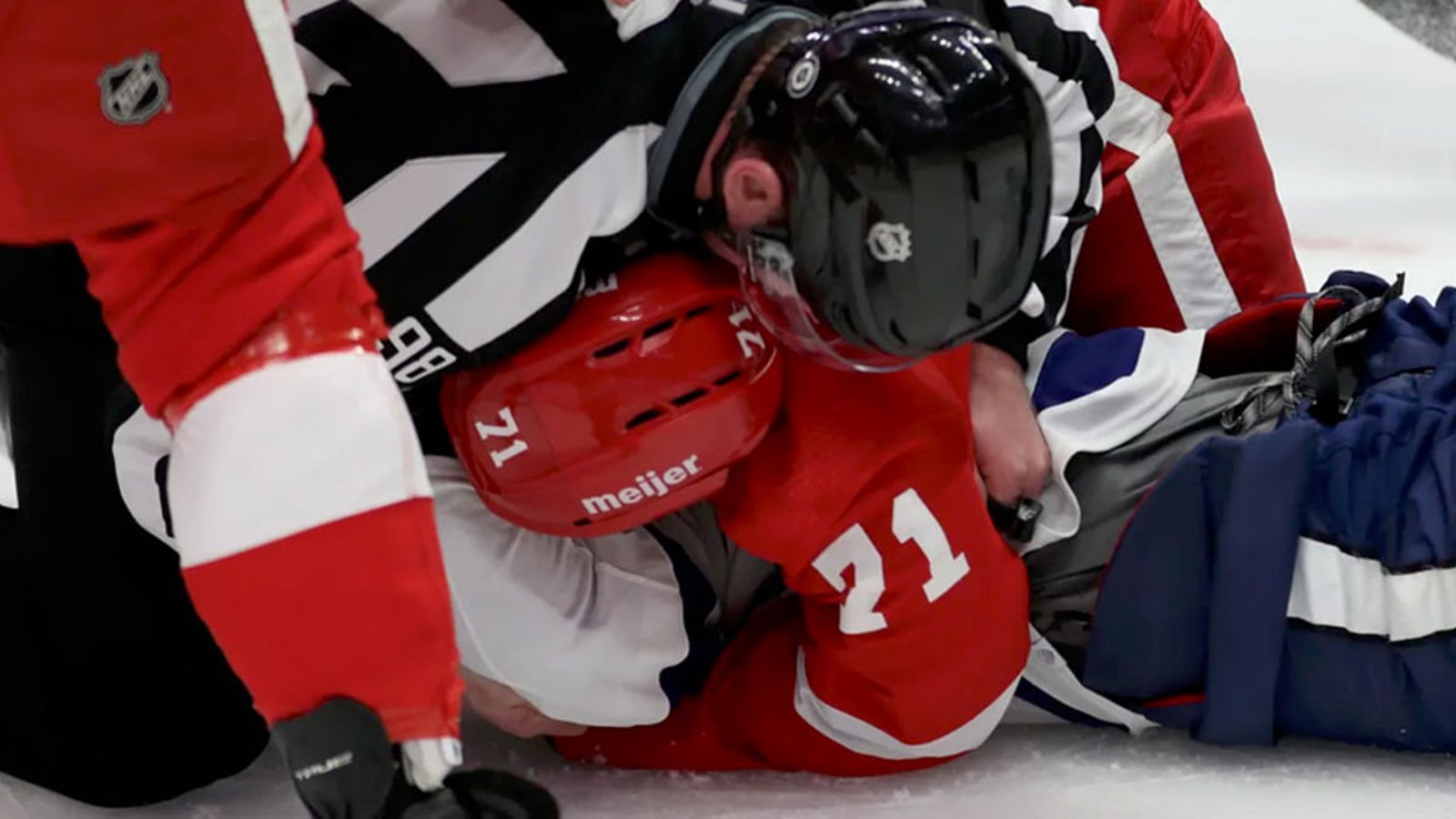 Red Wings head coach Jeff Blashill is pissed off! 