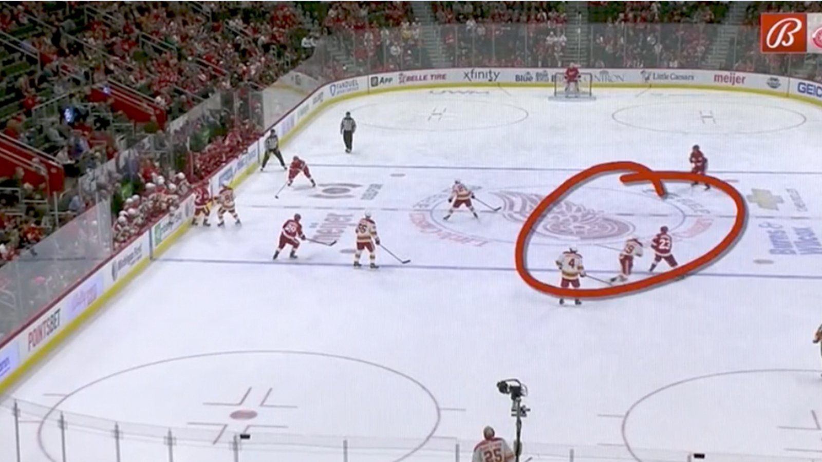 Calgary's Matthew Tkachuk attempts to chop off Lucas Raymond's foot, no penalty (VIDEO)