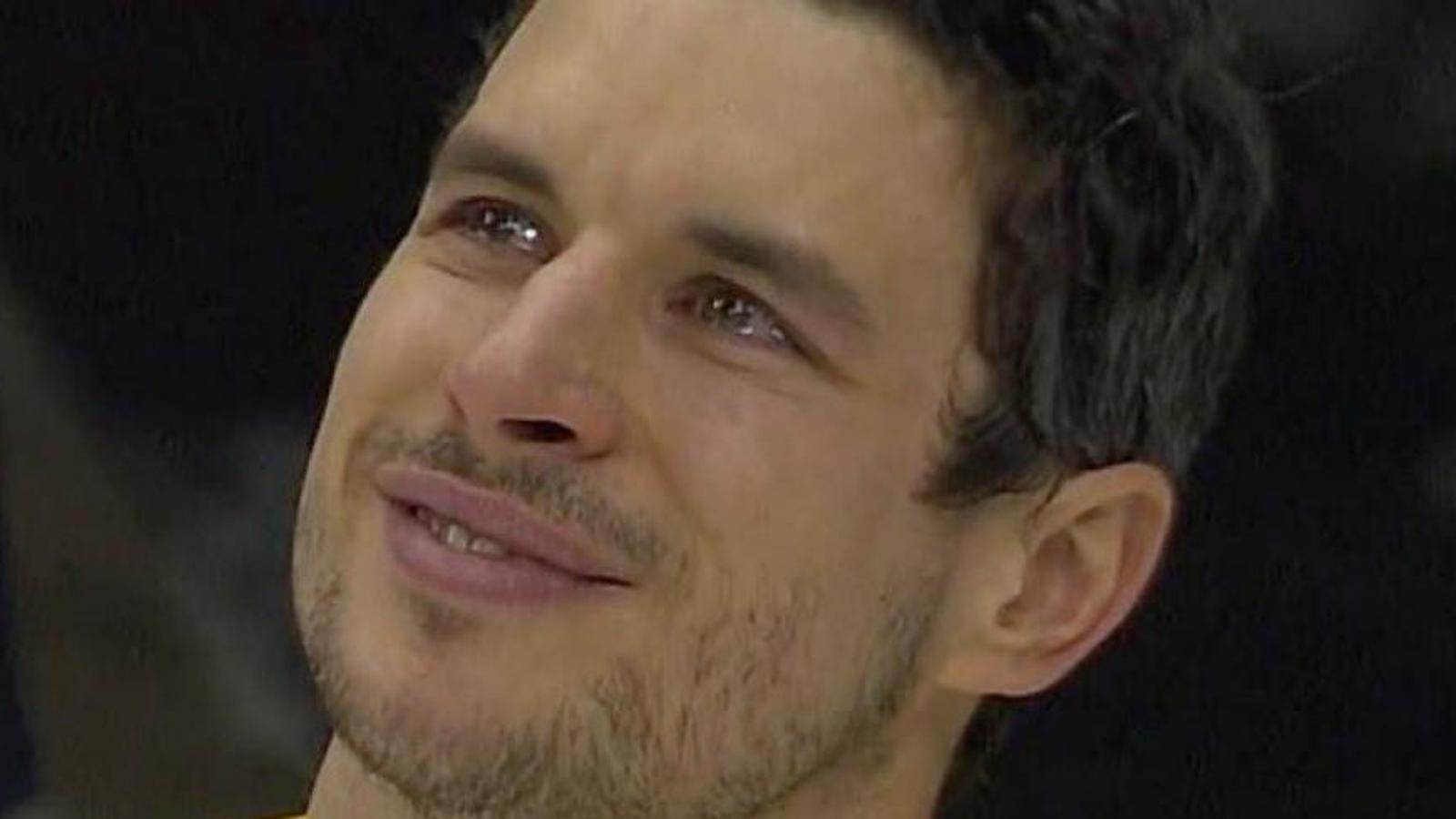 Unbelievably classy move by Sidney Crosby to a blind rival fan