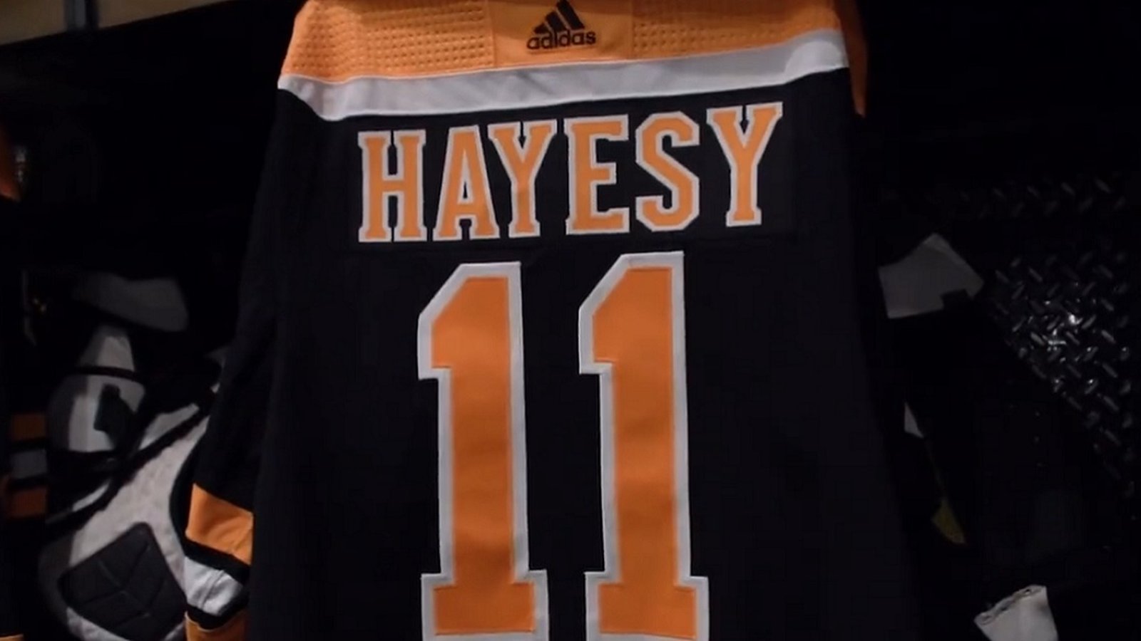 Bruins &amp; Panthers honor Jimmy Hayes during the same game.