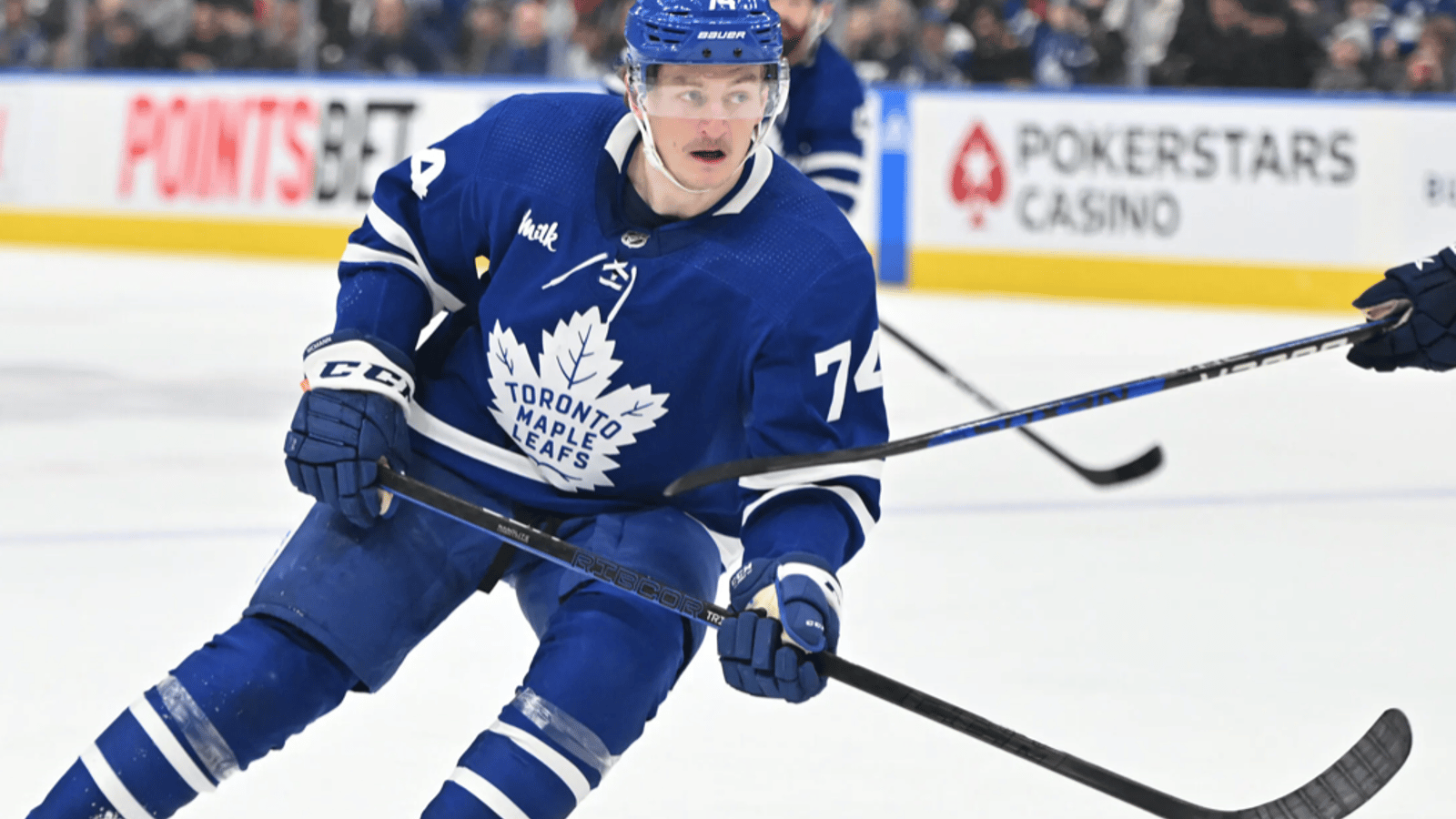 Maple Leafs announce roster move just hours before season opener 