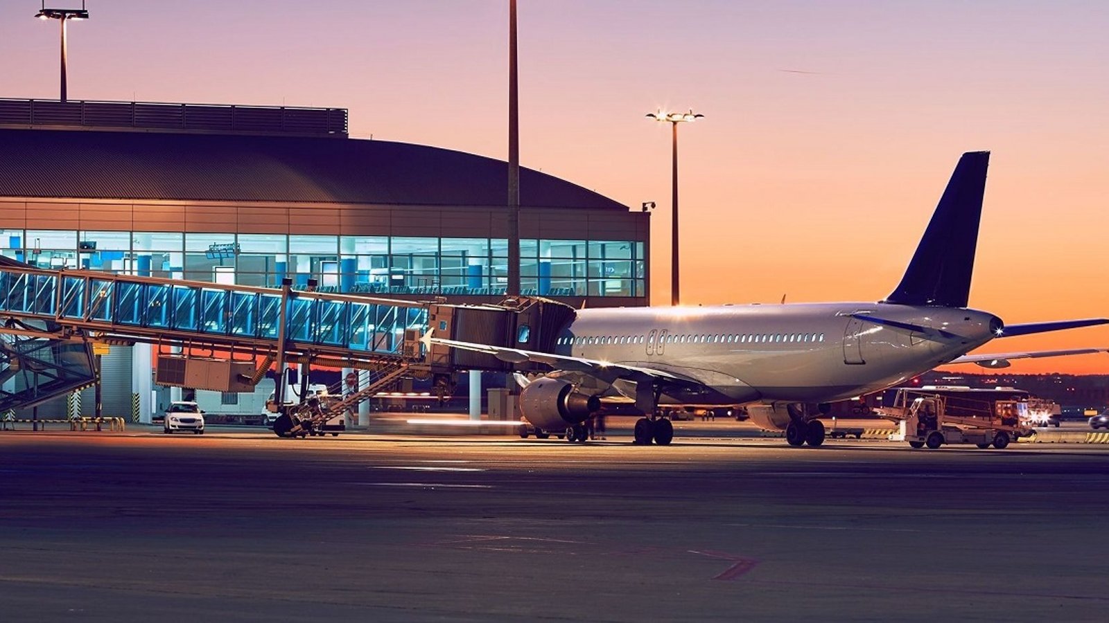Calgary police “swarmed the plane” carrying Russian world junior team.