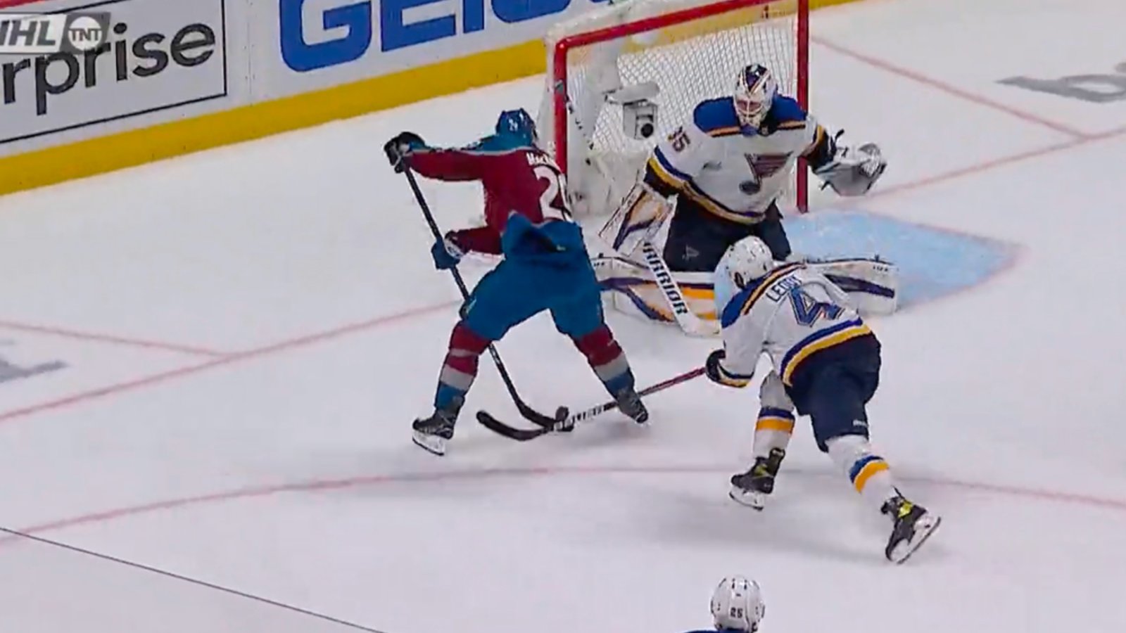 MacKinnon scores best goal of the postseason so far with amazing coast to coast rush