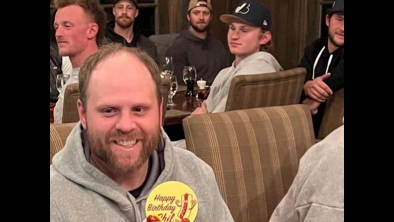 Phil Kessel's new teammates in Vegas surprise him with a special birthday cake