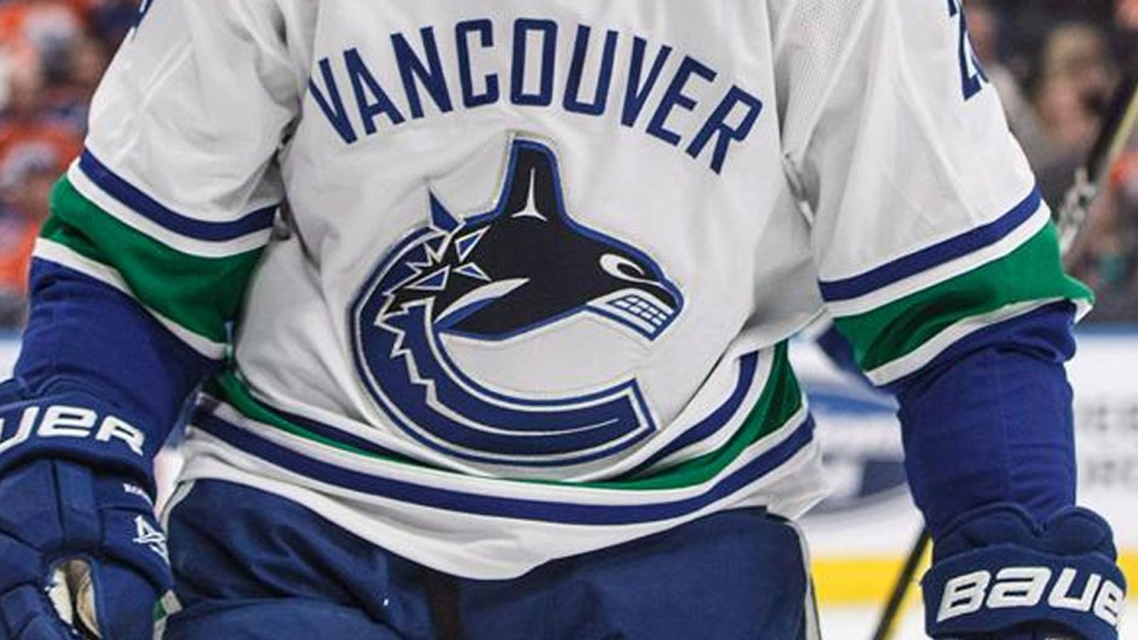 Canucks' free agent signing has left the team “for personal reasons”