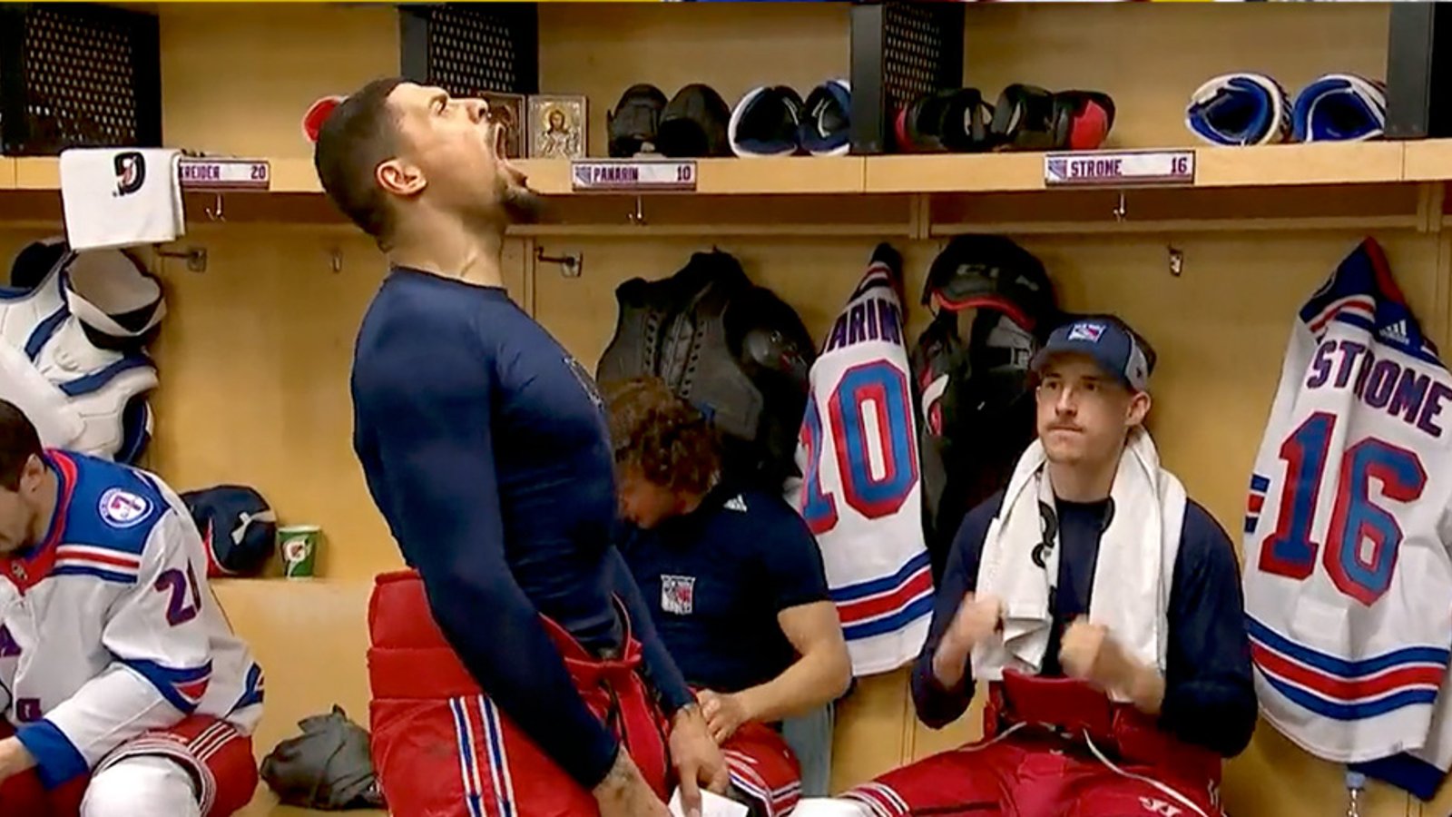 MUST SEE: Forward Ryan Reaves SCREAMS Rangers' starting lineup! 