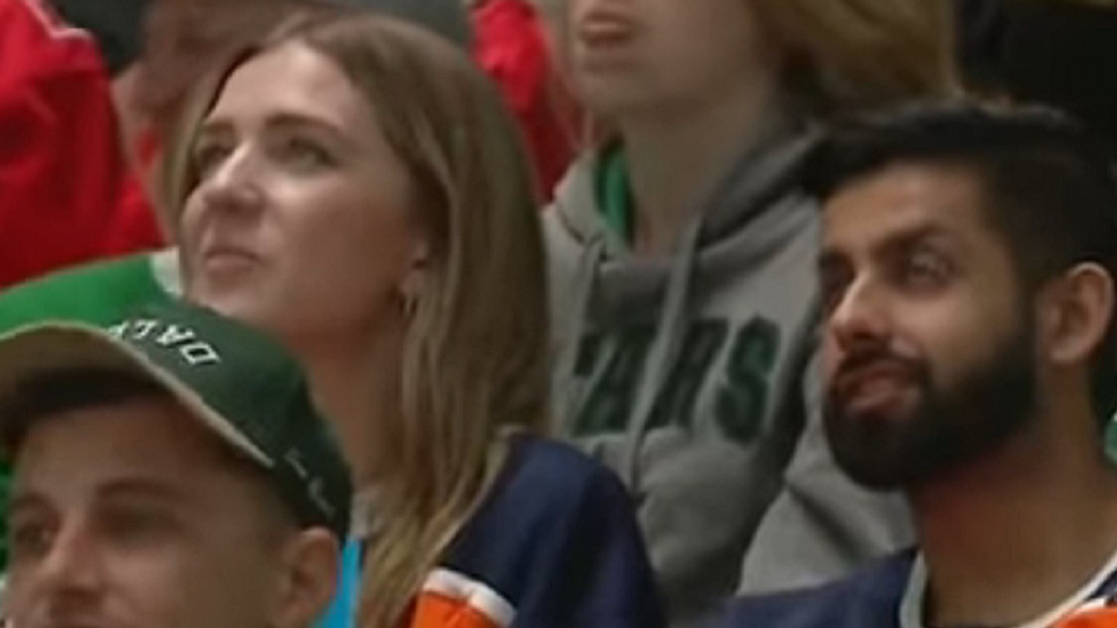 Oilers fans travel all the way to Texas just to troll the Flames.