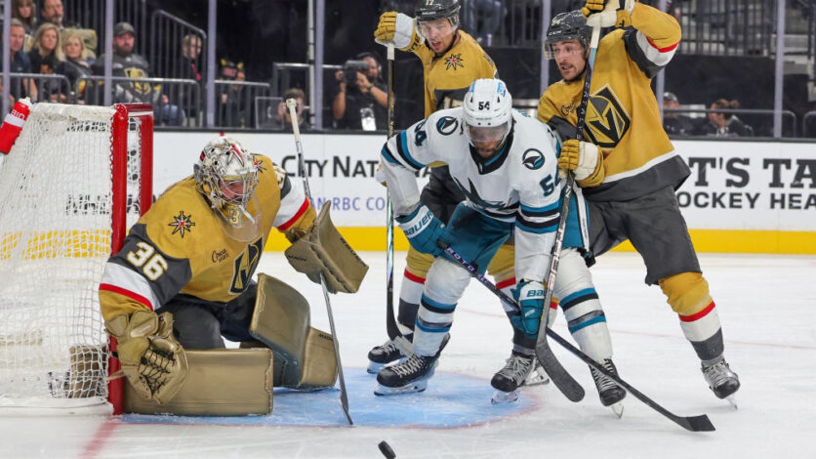 Golden Knights, Sharks trade jabs on social media 