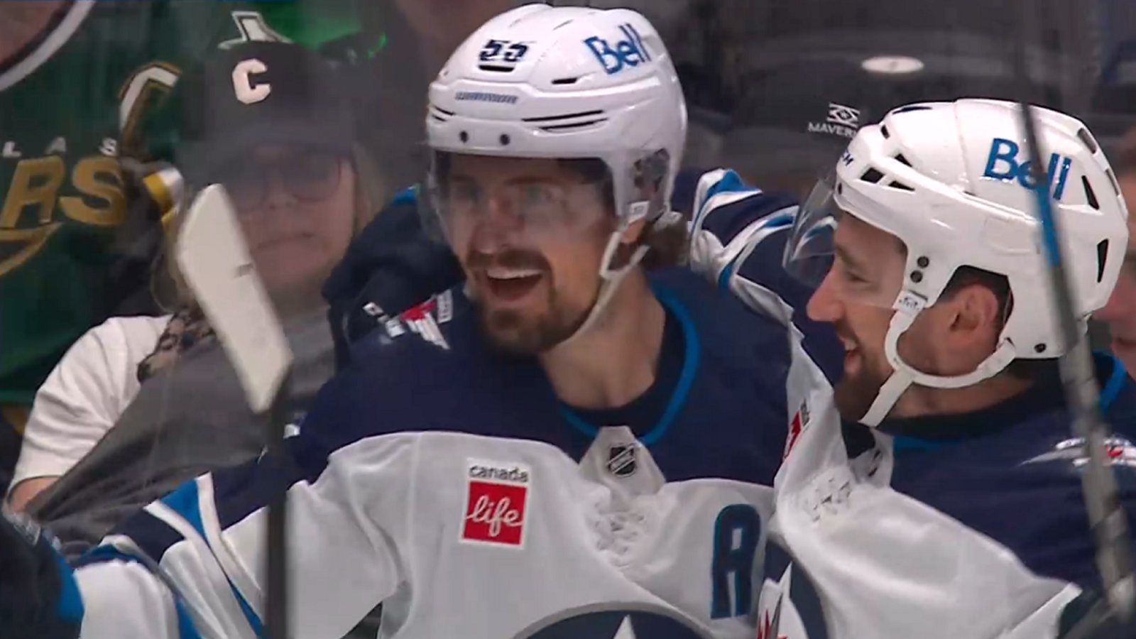 Mark Scheifele honors his late father with a goal in Game 6.