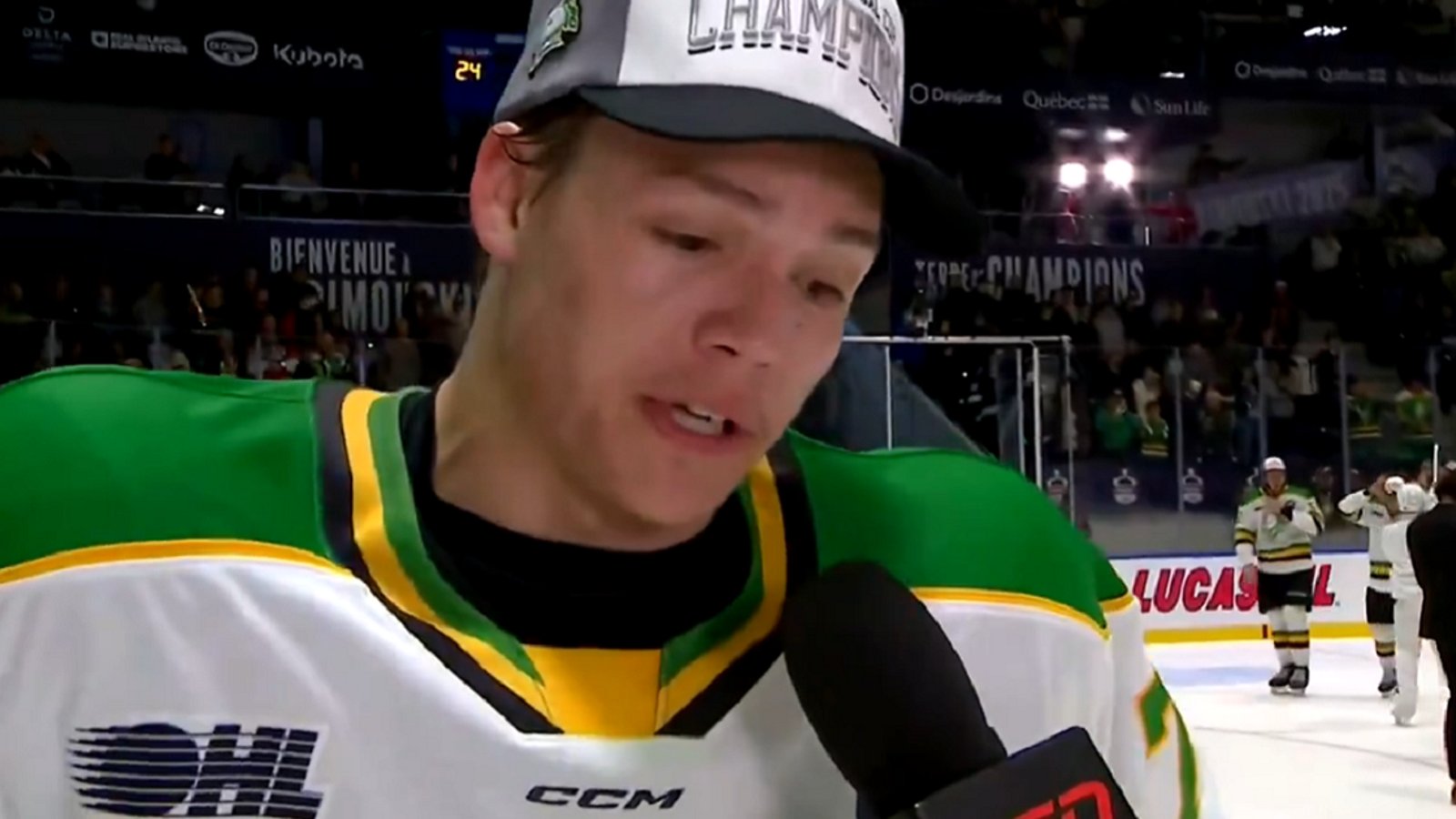 Easton Cowan sends message to Mitch Marner after tying his record.