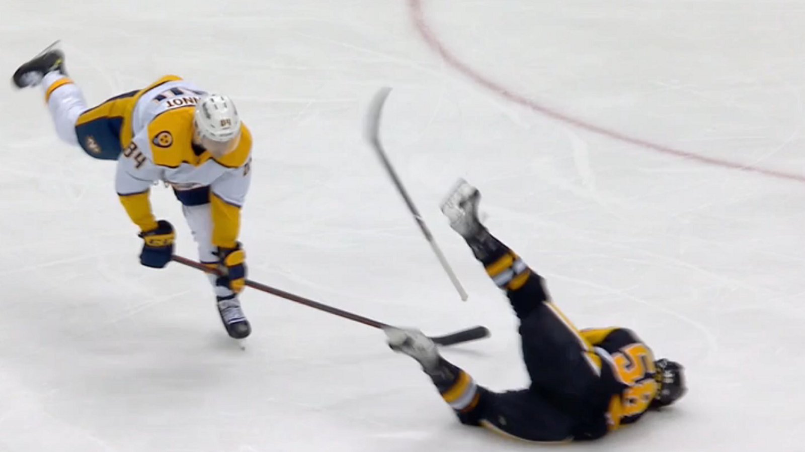Tanner Jeannot destroys Kris Letang with a monster hit.