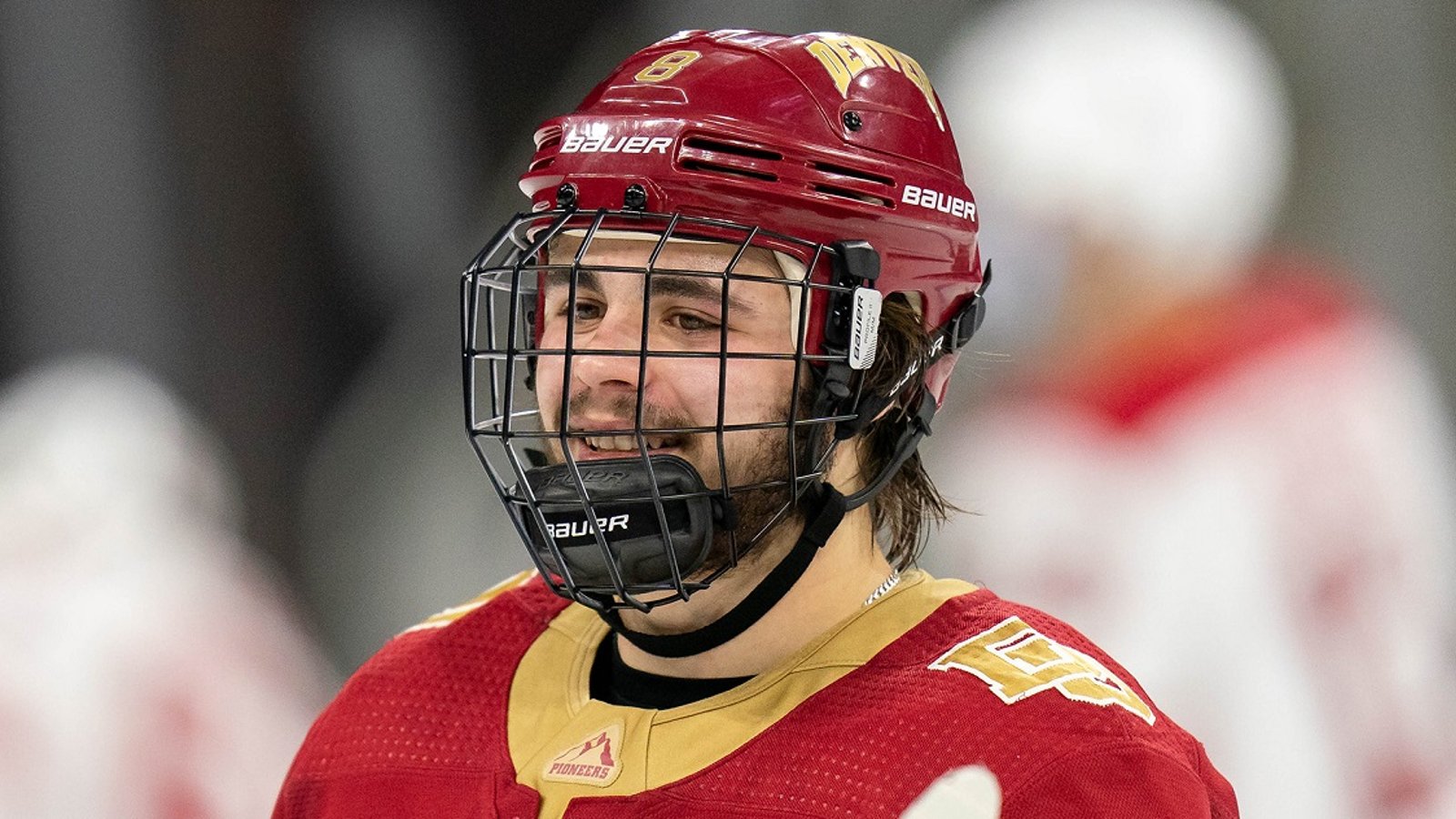 Rumor: Oilers to sign Carter Savoie after breakout season in college hockey.
