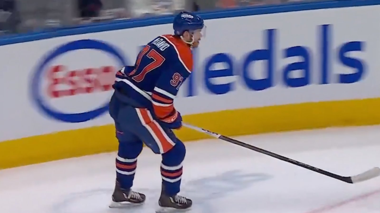 Connor McDavid leaves game as Oilers are already without Leon Draisaitl