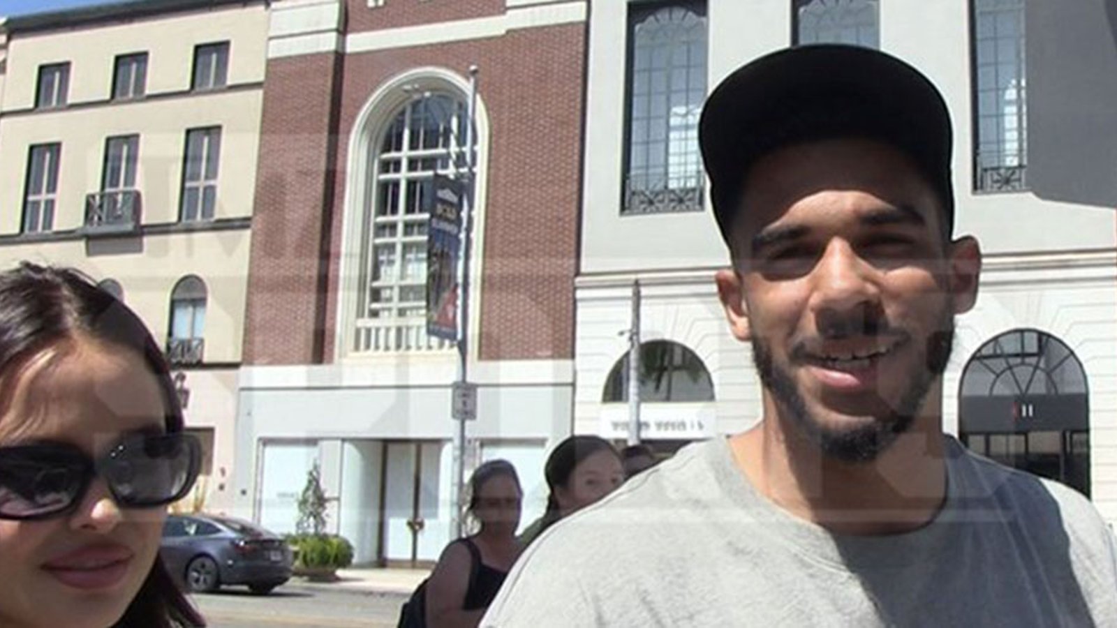 Report: Evander Kane goes on Beverly Hills shopping spree after signing $20 million contract with Oilers