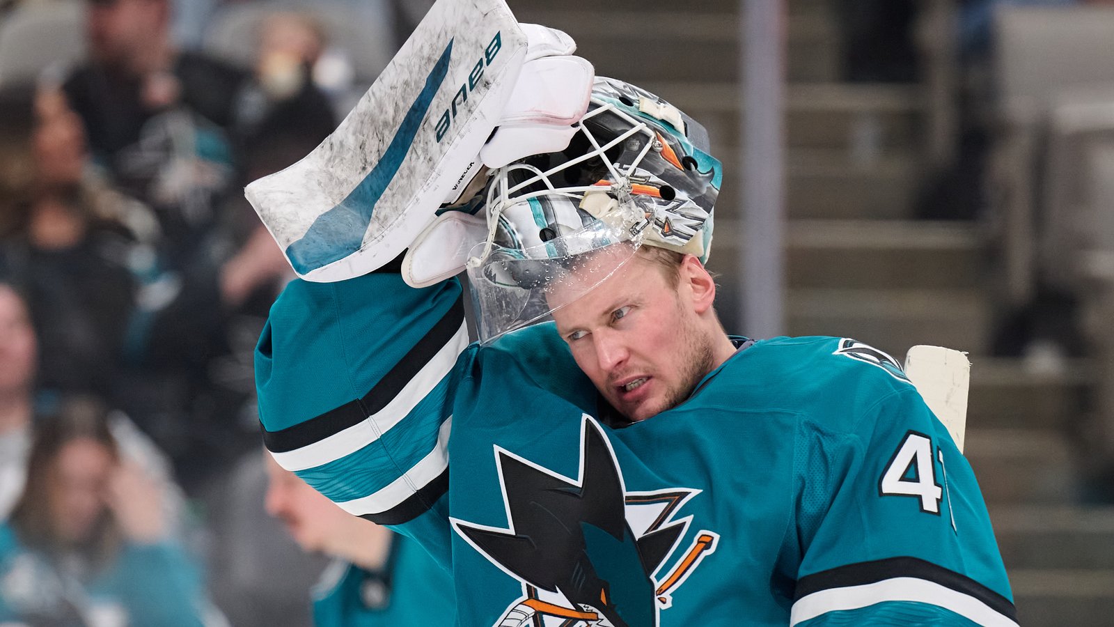 After being pulled for pending trade, Vitek Vanecek finally knows where he’s getting moved!
