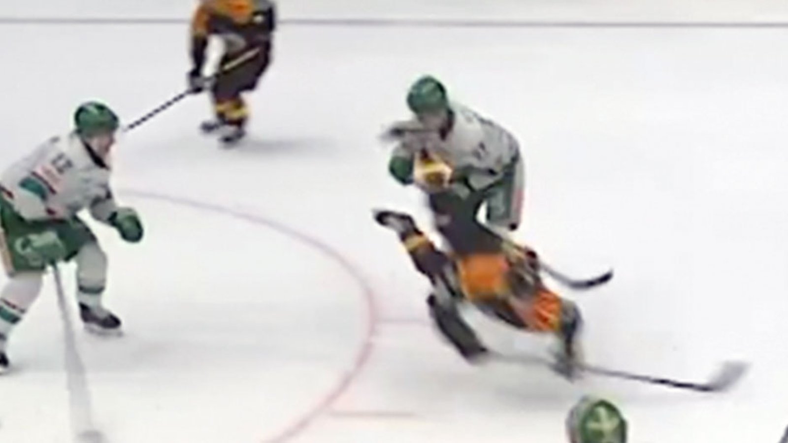 Terrifying scene in Sweden after former NHLer suffers accidental skate cut to his face