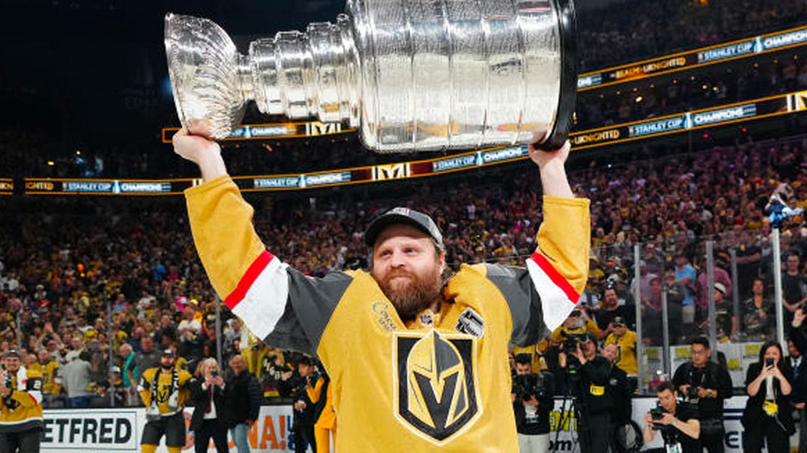 Major update on Phil Kessel's NHL future