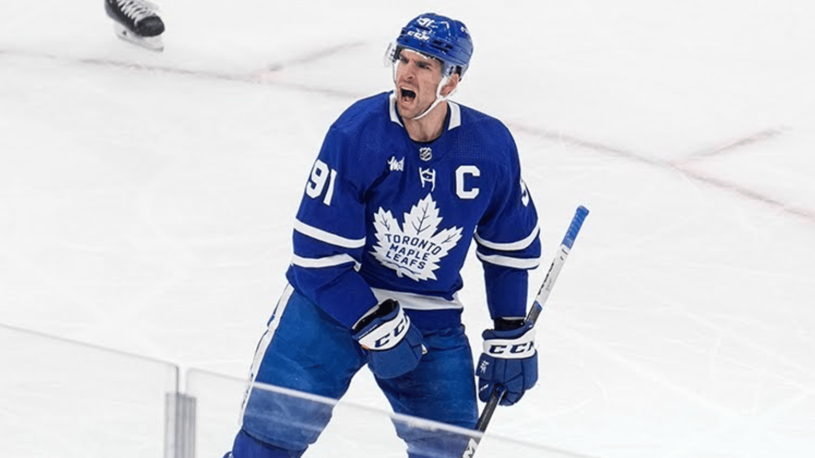 John Tavares screaming rant at officials caught on hot mic 
