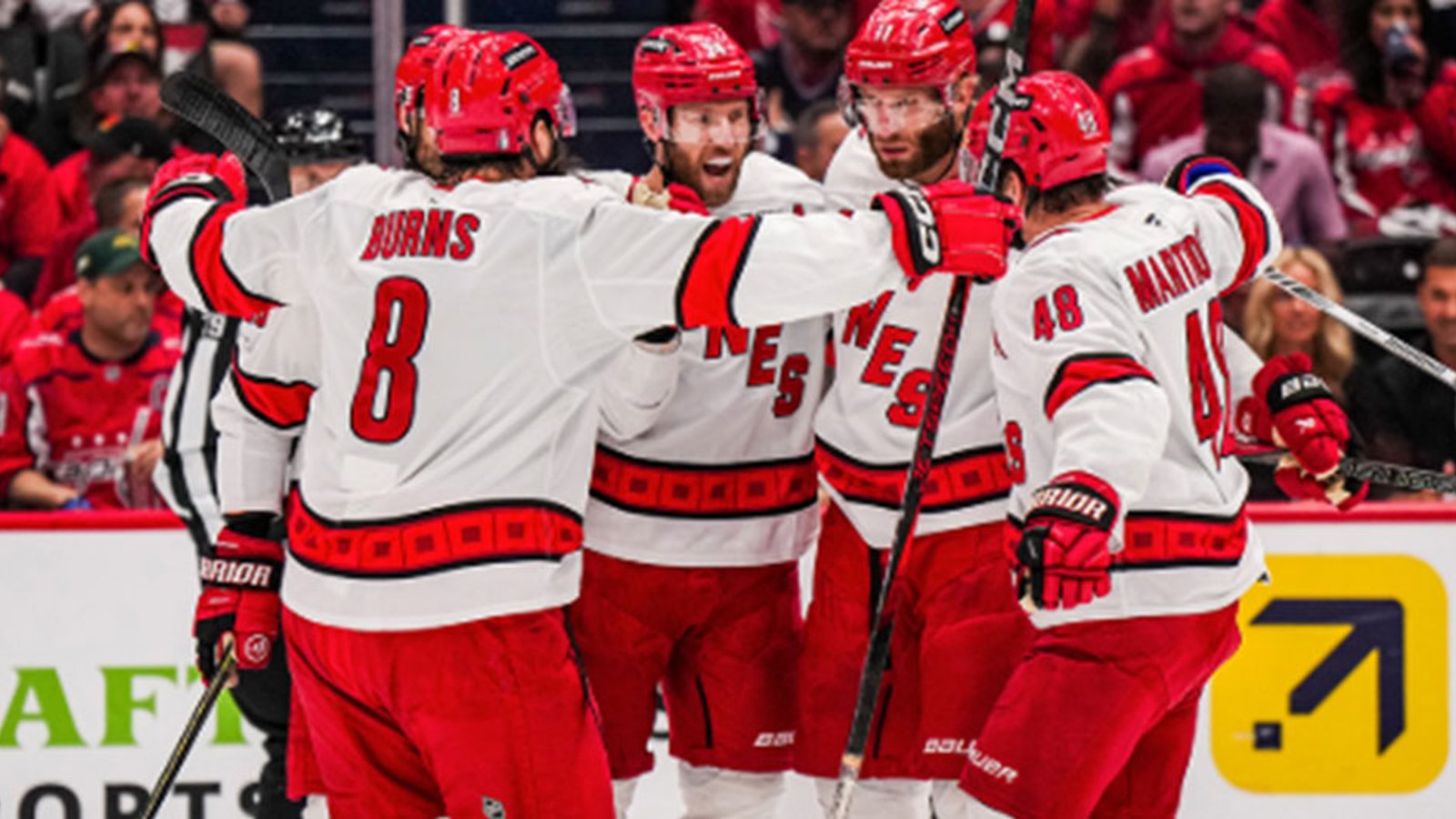 Hurricanes stun the Capitals late in the 3rd period to win Game 5