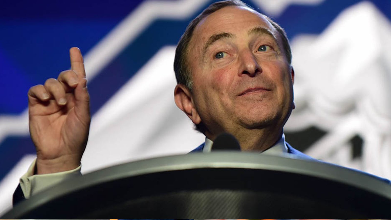 Gary Bettman: “You're stuck with me” 