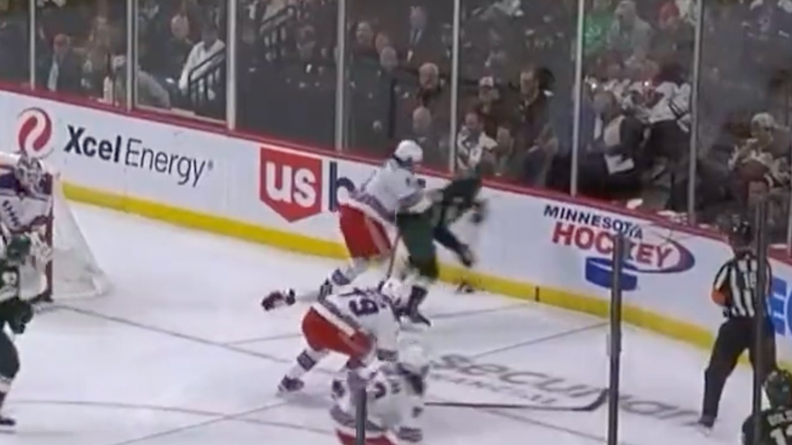 Jacob Trouba already labeled as dirty player thanks to latest dangerous hit in season opener 