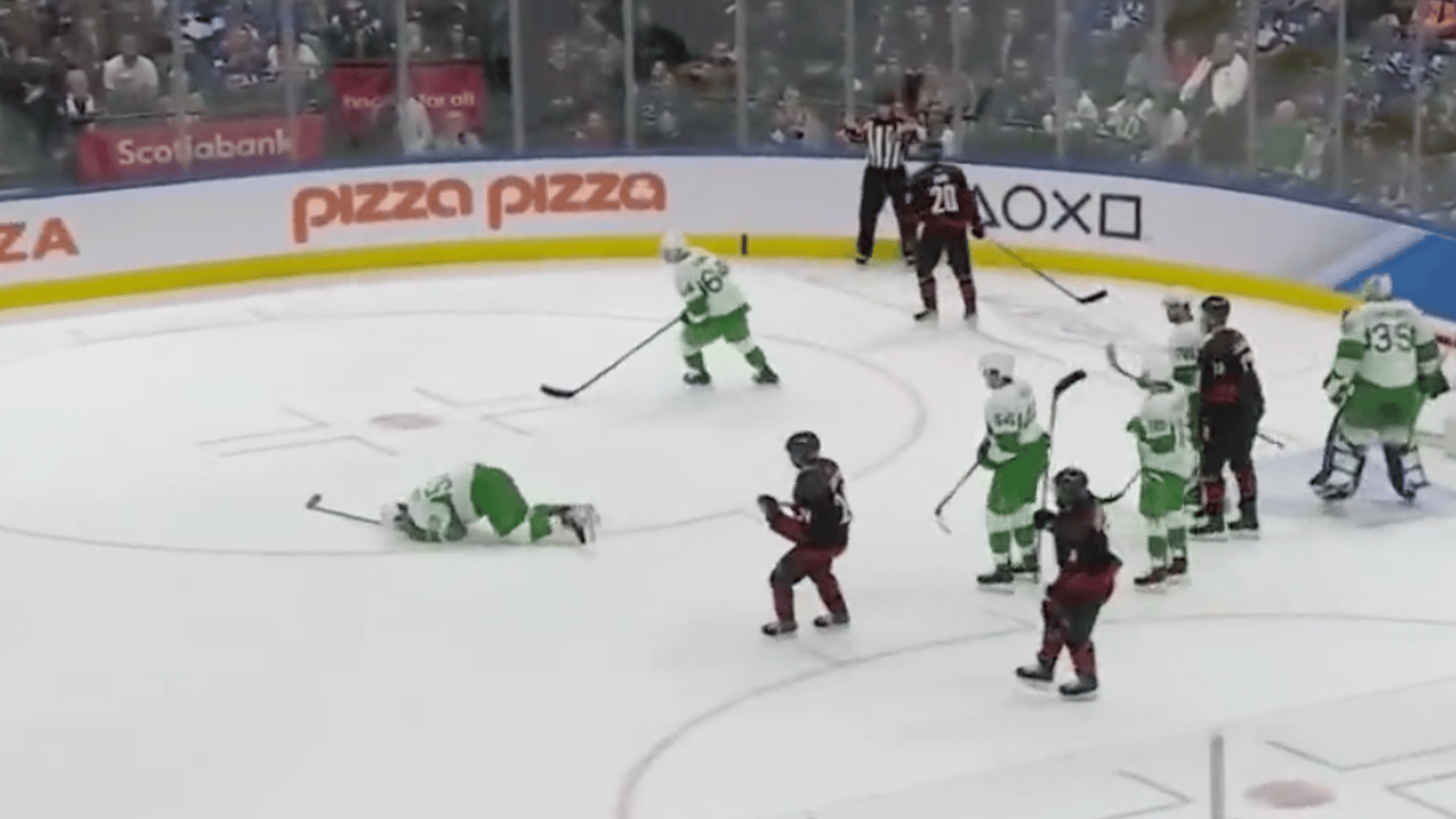 Maple Leafs lose Noel Acciari after blow to the head 