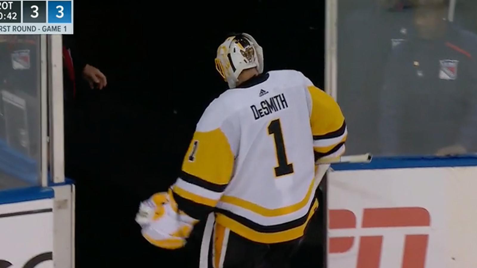 Casey DeSmith undergoes emergency surgery: Penguins lost in net