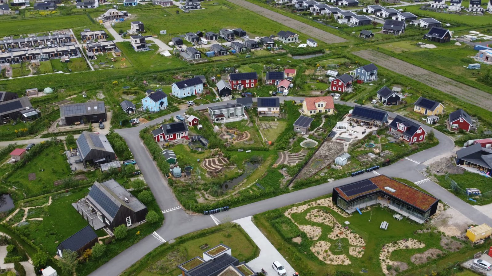 Chaque habitant de cette banlieue doit cultiver des aliments sur au moins la moitié de son terrain