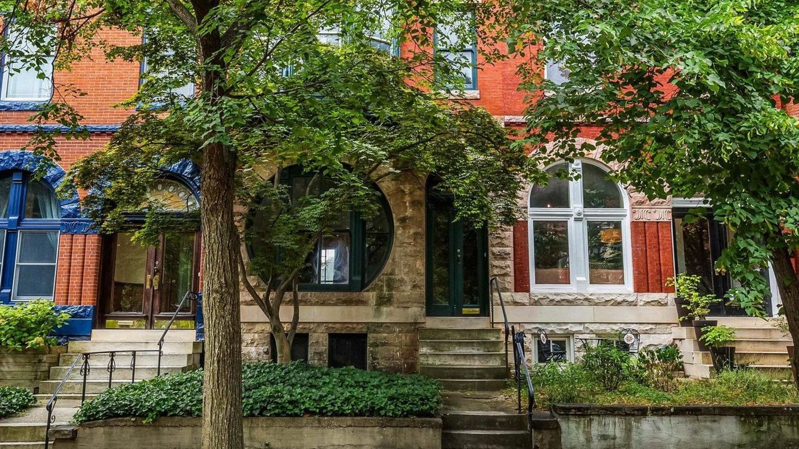 Unique maison victorienne de 1890 aux allures de manoir hanté