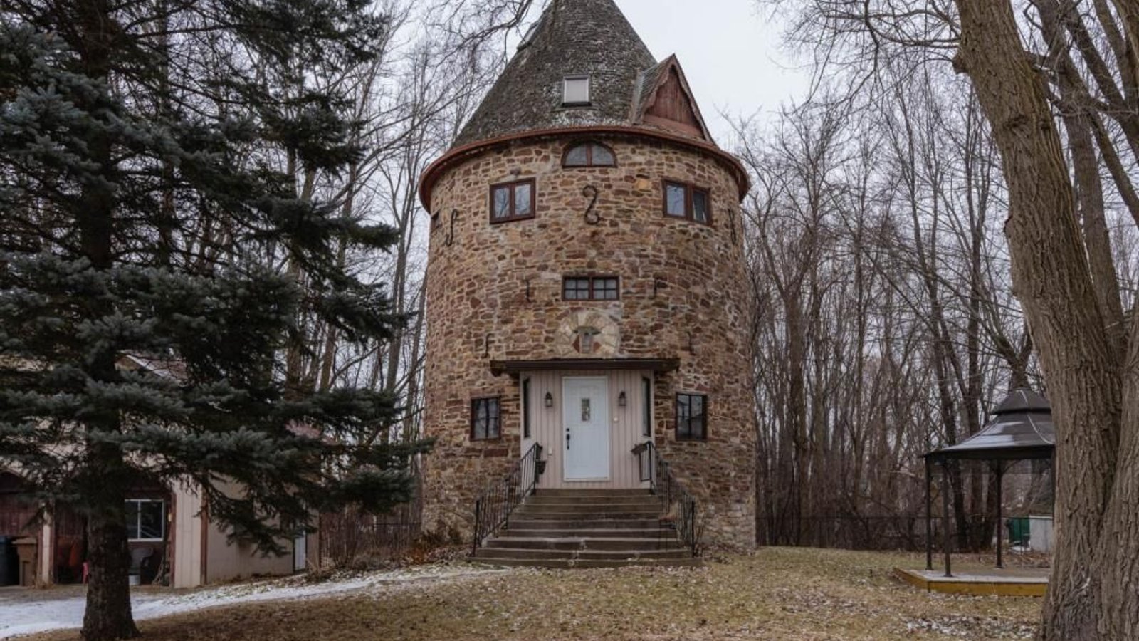 Perle rare reconstruite à partir des pierres d'un moulin ancestral datant de 1767