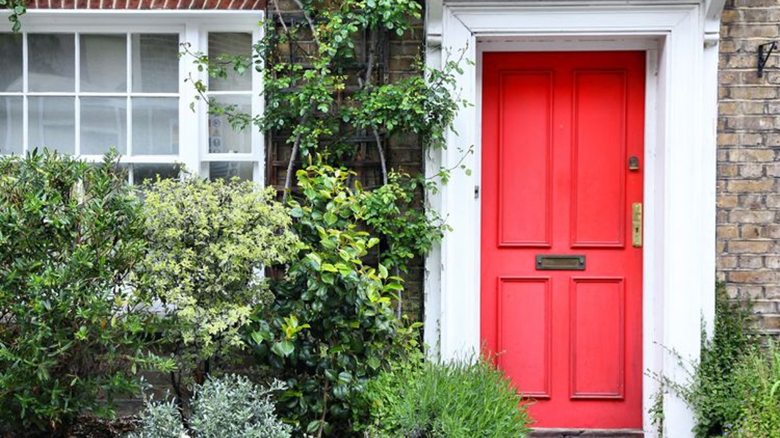 Ce que la couleur de votre porte d'entrée révèle sur votre personnalité