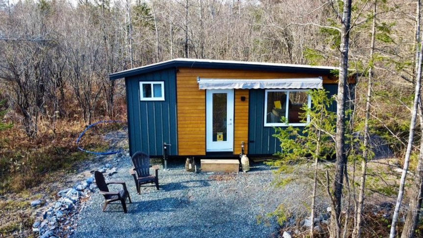 Charmante mini maison flambant neuve à vendre pour 98 000 $