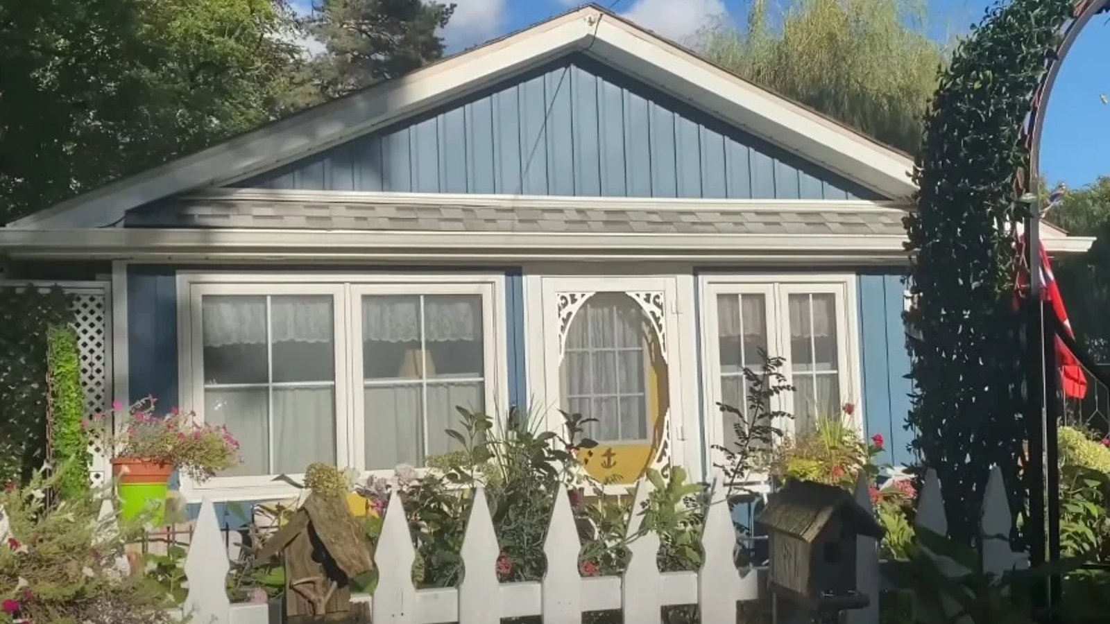 Ils ont créé un petit coin de paradis pour grand-maman dans leur jardin et le résultat est impressionnant