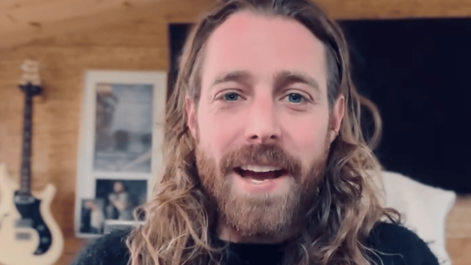 Jonathan Roy annonce une grande nouvelle et demande les suggestions de ses fans