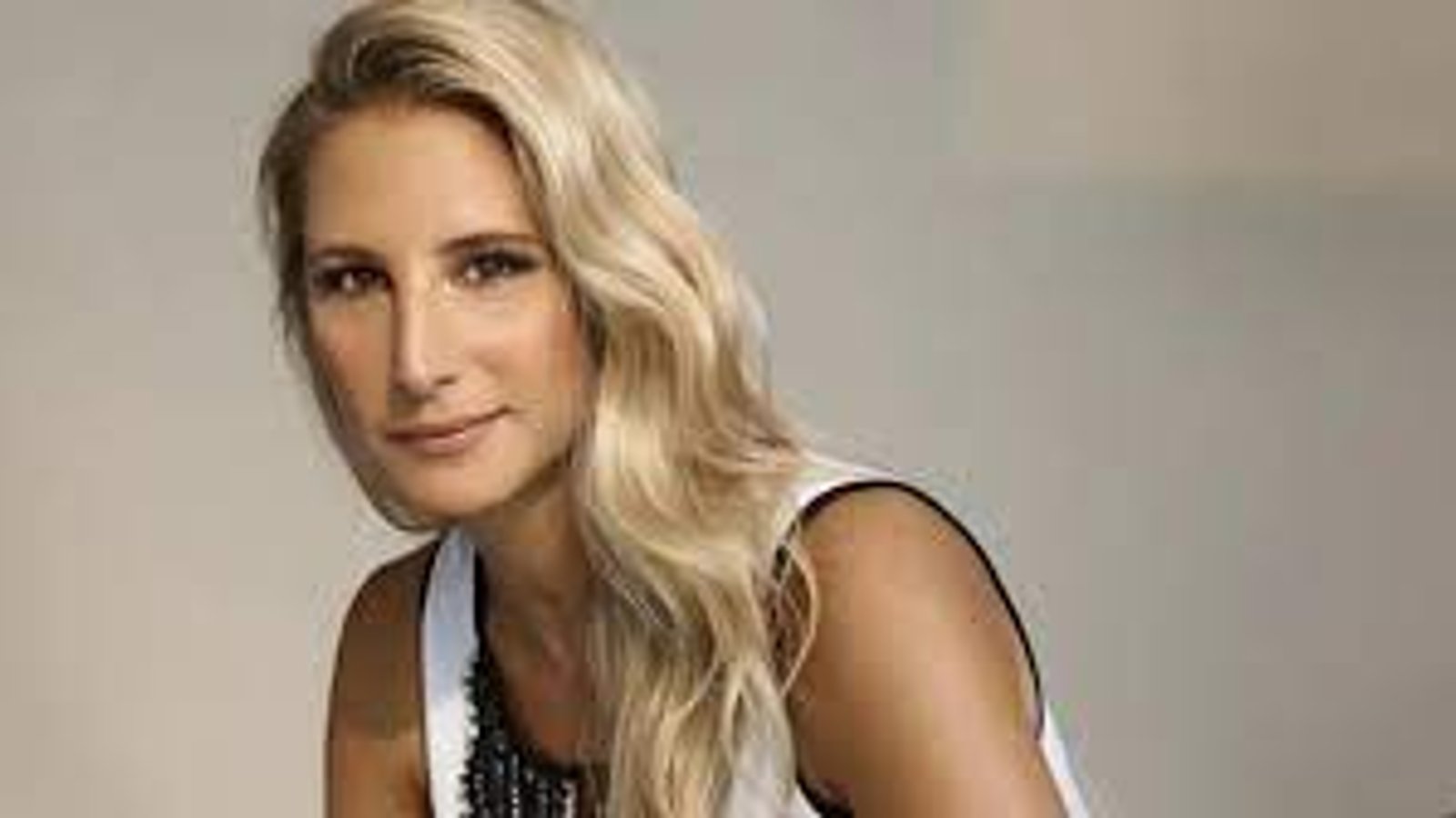Mahée Paiement partage de magnifiques photos de son enfant pour souligner un moment important