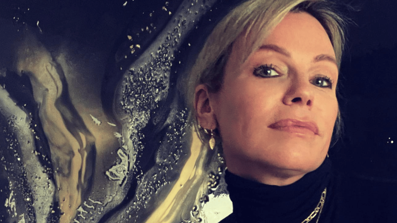 Caroline Néron donne des détails sur son importante opération et confie qu'elle s'est fait enlever l'utérus