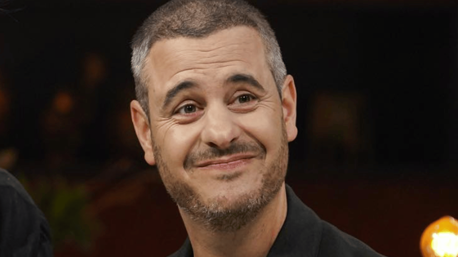 Pierre Hébert envoie un message clair à ceux qui espèrent le revoir sur scène comme humoriste