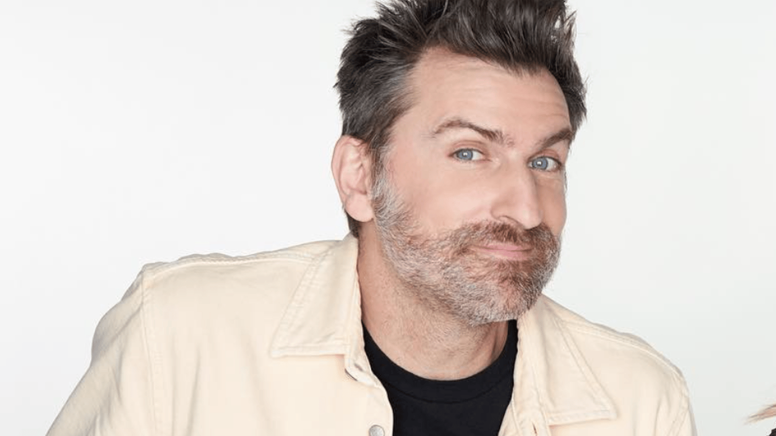 Jean-Thomas Jobin cloue le bec à une troll qui le traite de « colonisé »